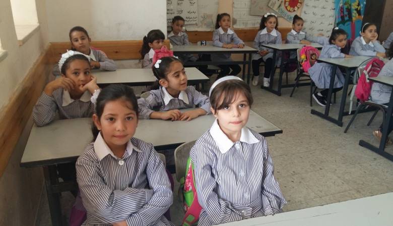 صوت| العام الدراسي الجديد ينطلق في 6 أيلول بنظام التعليم "المدمج"